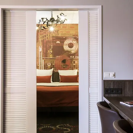 Hotel Leonardo Center Former Crown 4*