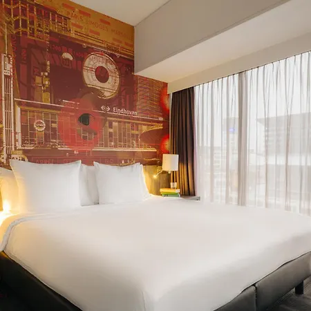 Hotel Leonardo Center Former Crown 4*