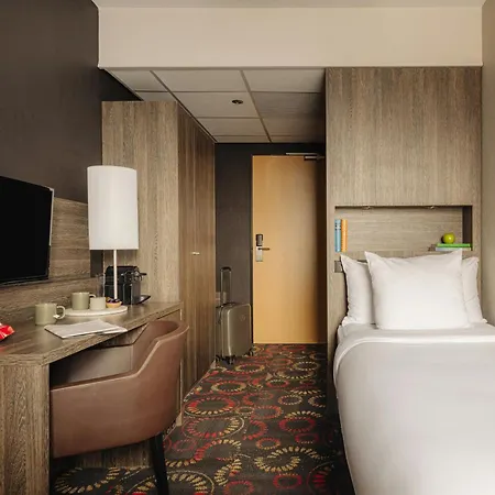 Hotel Leonardo Center 4*