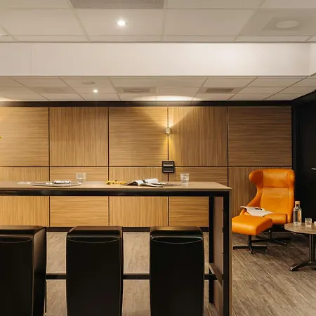 Leonardo Center Hotel 4*