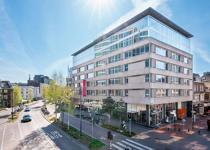 Leonardo Center Hotel 4*