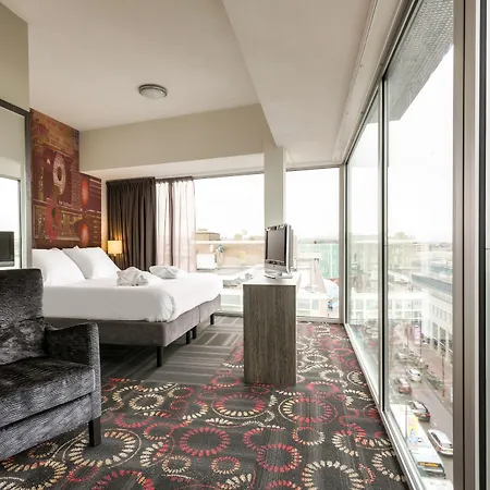 Leonardo Center Hotell 4*