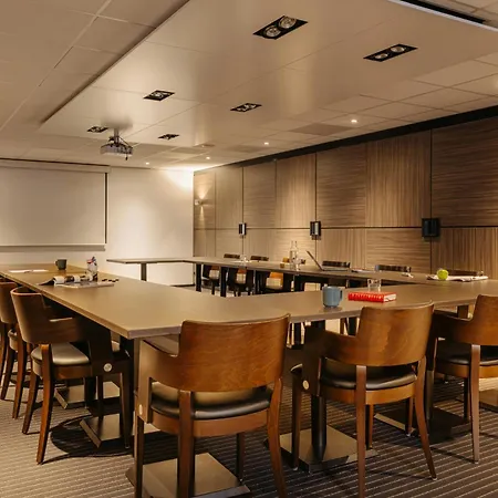 Leonardo Center Hotel