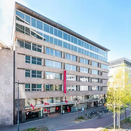 Leonardo Center 4*