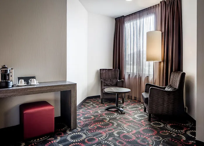 Leonardo Center Hotel