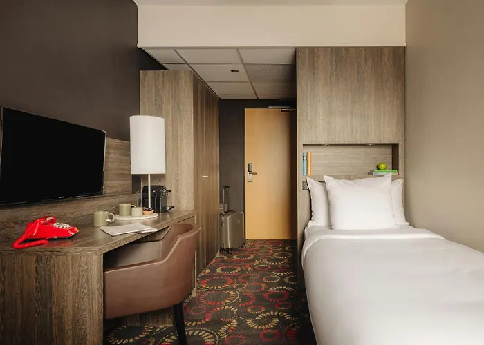 Hotel Leonardo Center 4*