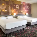 Hotel Leonardo Center