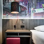Leonardo Center Hotel