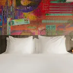 Leonardo Center 4*
