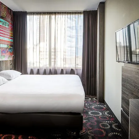 Crown Centre Hotel