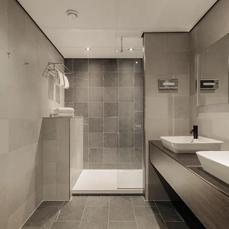 فندق Leonardo Center آيندهوفن