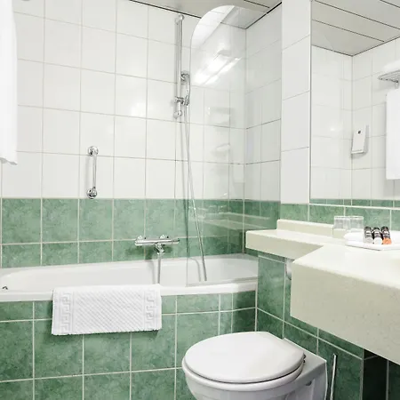 فندق Leonardo Center