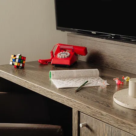 Leonardo Center فندق آيندهوفن